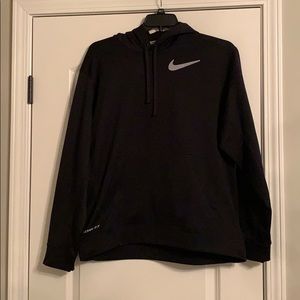 Men’s Nike therma-fit hoodie